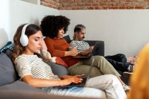 Habitat pour Jeunes Actifs : Tout Savoir sur les Foyers Jeunes Travailleurs 3