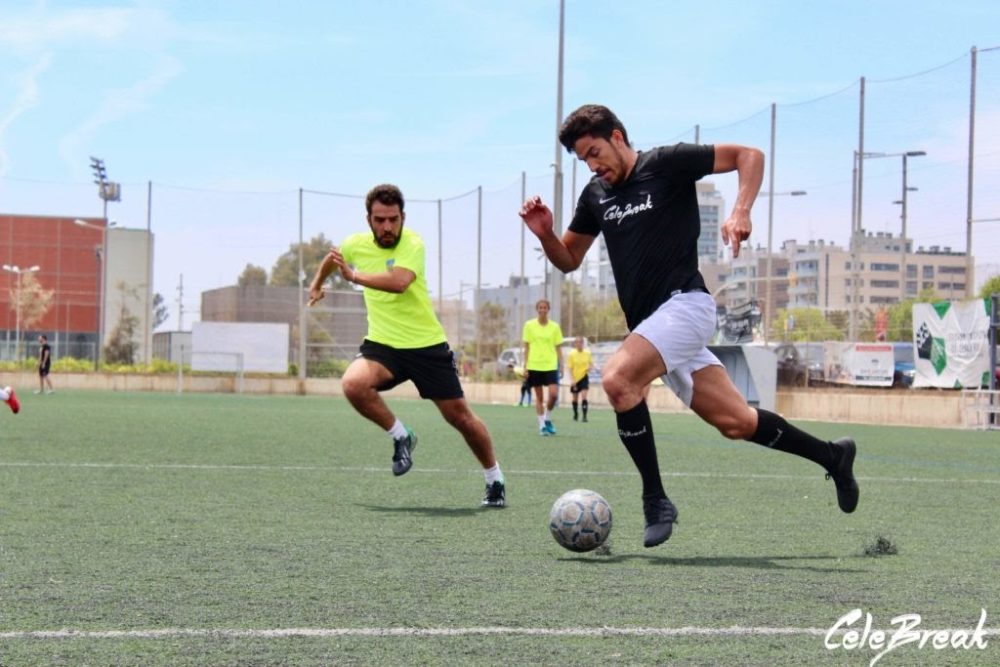 ¿QUIERES JUGAR AL FÚTBOL EN MADRID Y CONOCER GENTE?