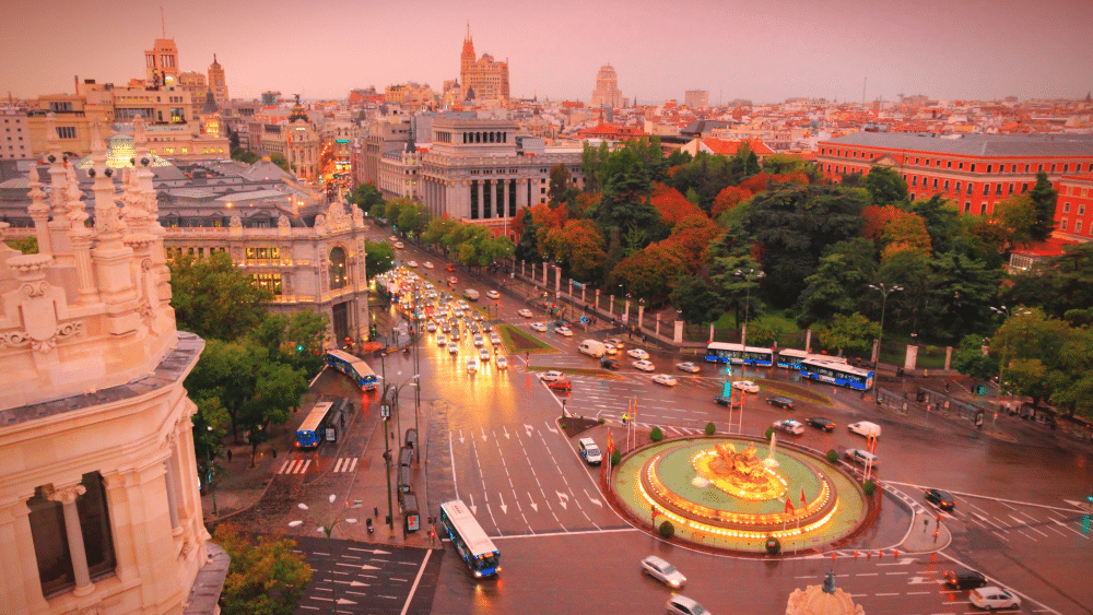 Ville de Madrid et la Plaza de Cibeles, où Urban Campus est implanté