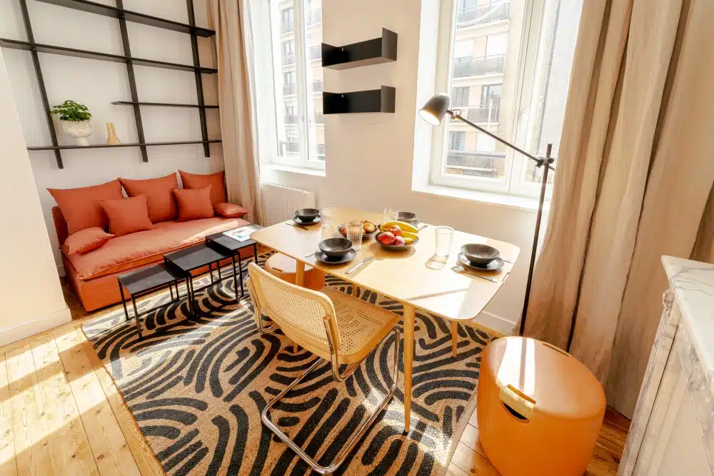 Dining area in a studio at Urban Campus Lille Saint So' Coliving