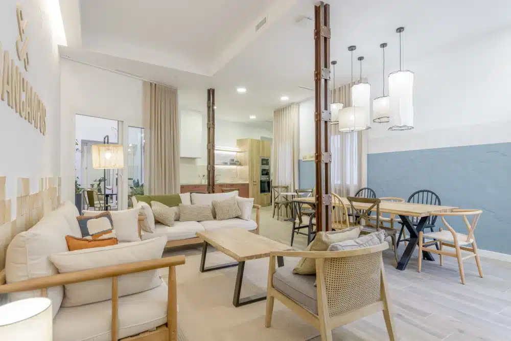 Shared kitchen and lounge area at Urban Campus Avenida América Coliving in Madrid