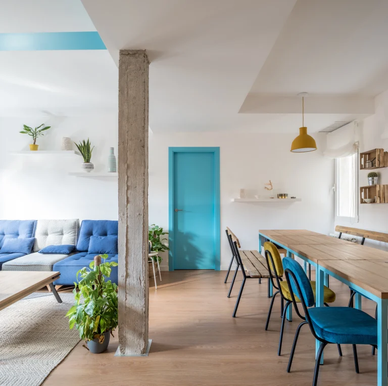 Shared common area at Urban Campus Mellado Madrid, lounge and dining